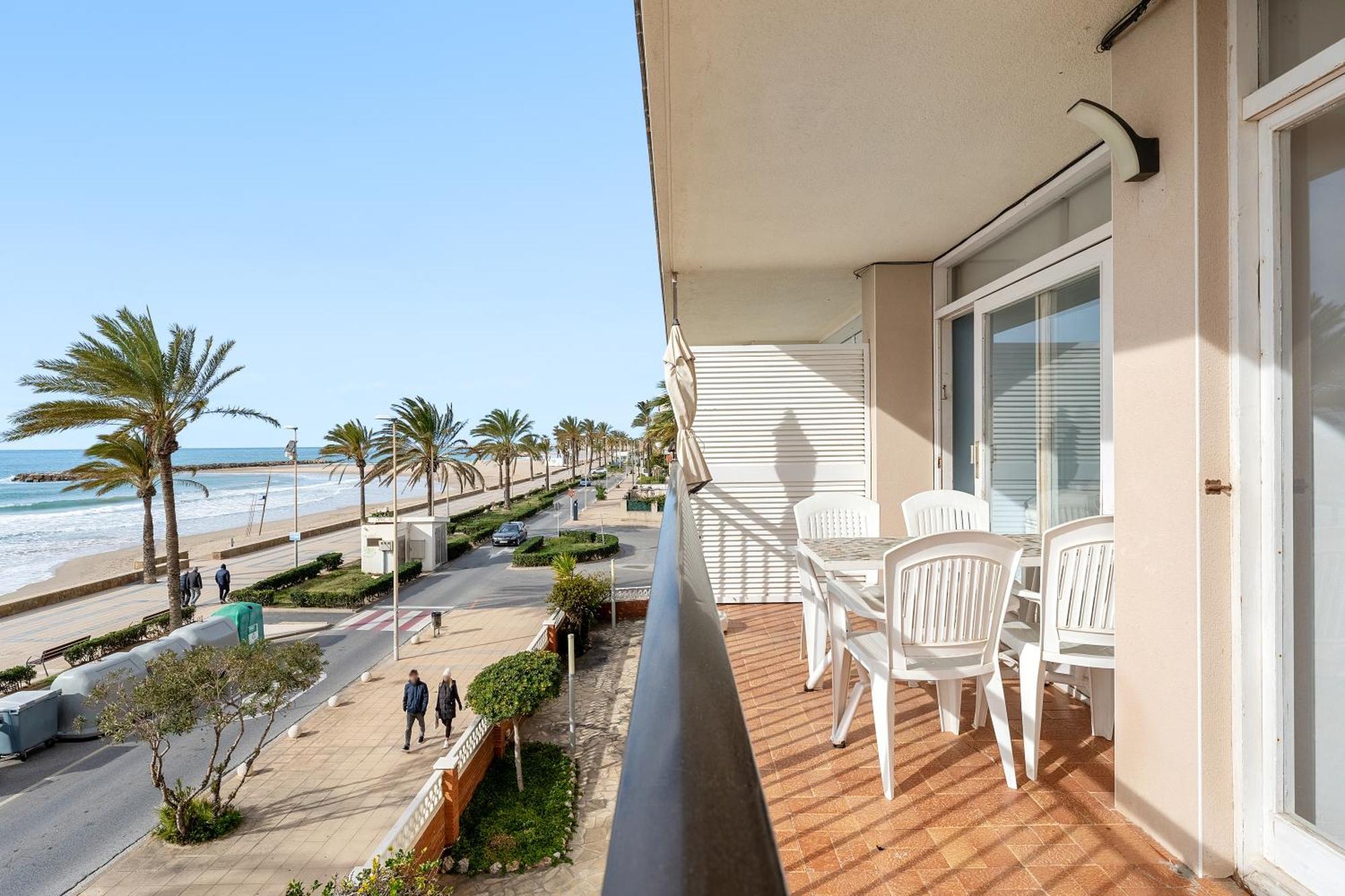 Playa Primera Linea Cunit Exterior foto